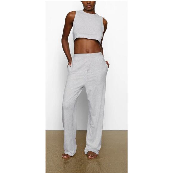 SKIMS Pants - NWT Skims Boyfriend Loose Pant Women's Size M Light Heather Grey